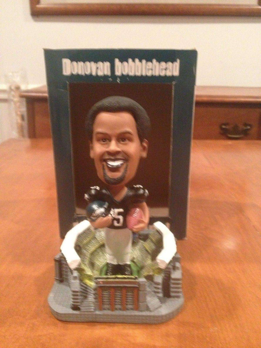 Donovan McNabb Philadelphia Eagles Figurine — BobblesGalore